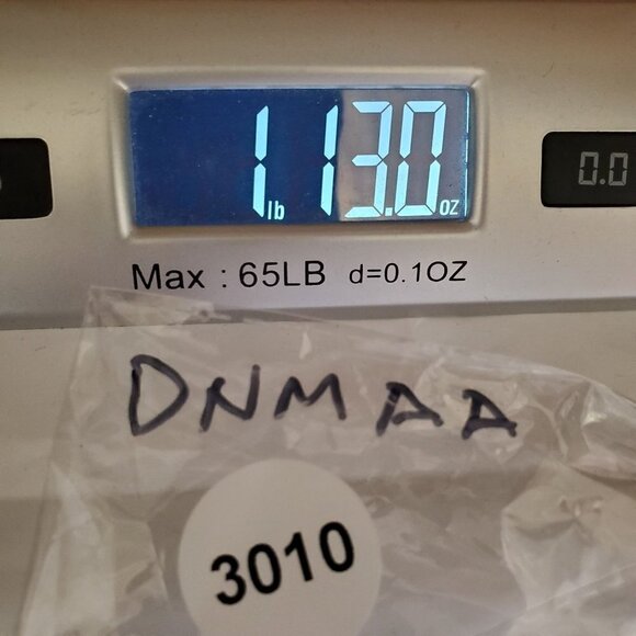 Old Navy Curvy Extra Hi Rise Sky-Hi Straight Button-Fly Jeans Womens Size 16 NWT - Picture 16 of 16